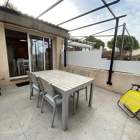 Apartment T2 Avec Terrasse Et Parking - Proche Des Thermes - Fr-1-503-147