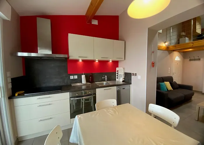 T2 Avec Terrasse Et Parking - Proche Des Thermes - Fr-1-503-147 * Balaruc-les-Bains